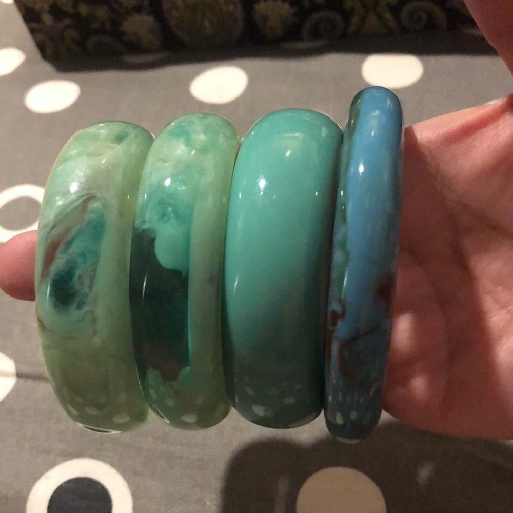 Bracelets - Picture 4 of 4